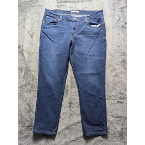 Levi's Boyfriend Jeans Women's Size 32 Dark Wash